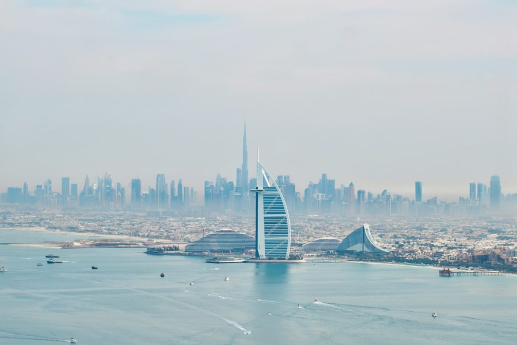 Dubai Uçak Bileti Ne Zaman Alınır? En Kapsamlı Rehber