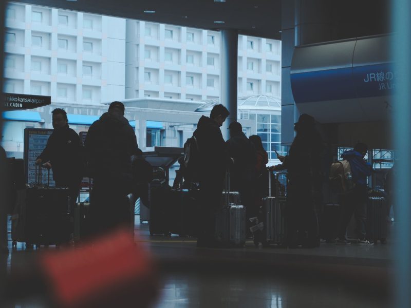 El Bagajı Sıvı Sınırı: Uçuşlarda Yanınıza Ne Alabilirsiniz?